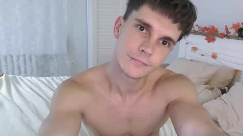 Snapshot of eric_crush chatting on September 26, 8:12 am Eric Crush online show from September 26, 8:12 am