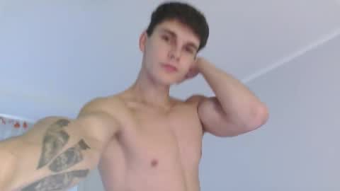 Snapshot of eric_crush chatting on October 7, 4:16 am Eric Crush online show from October 7, 4:16 am