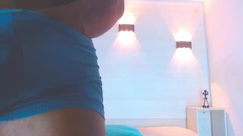 Eric Latino online show from February 25, 4:03 am