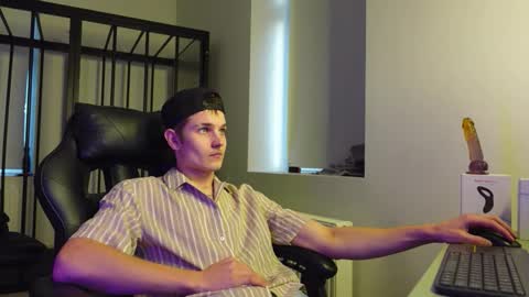    online show from October 10, 2:44 pm