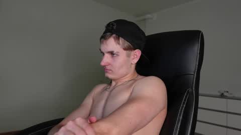    online show from November 9, 2:43 pm