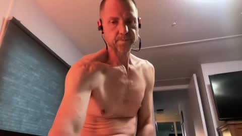 skoooozle online show from December 20, 9:28 pm