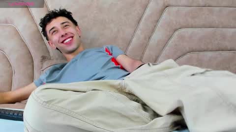 Erick online show from February 19, 2:12 pm