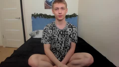 Max online show from March 8, 1:15 am