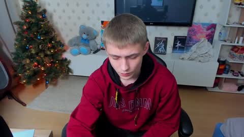 Max online show from January 9, 10:20 pm
