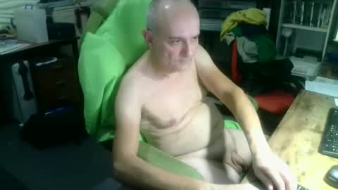 Snapshot of ernello chatting on September 20, 1:11 pm ernello online show from September 20, 1:11 pm
