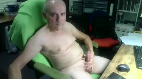 Snapshot of ernello chatting on September 14, 7:49 pm ernello online show from September 14, 7:49 pm