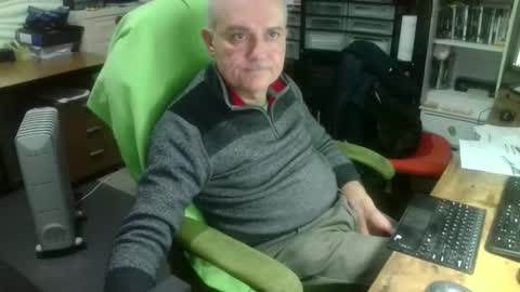 ernello online show from October 20, 7:51 pm