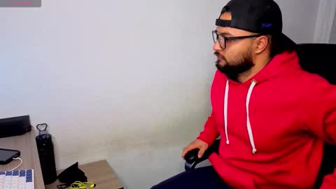 ernesto rodriguez 82 online show from October 18, 6:40 am