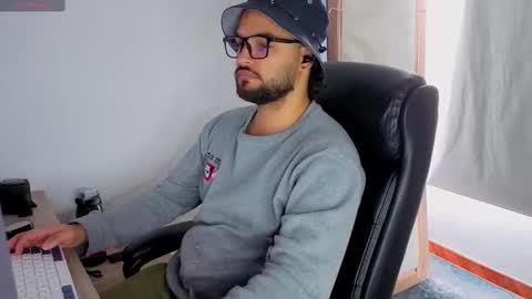 ernesto rodriguez 82 online show from October 8, 4:00 pm