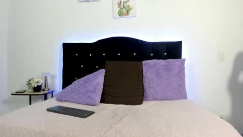 Eros Lux1 online show from March 8, 10:47 pm