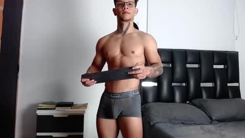 Eros online show from February 20, 8:32 pm