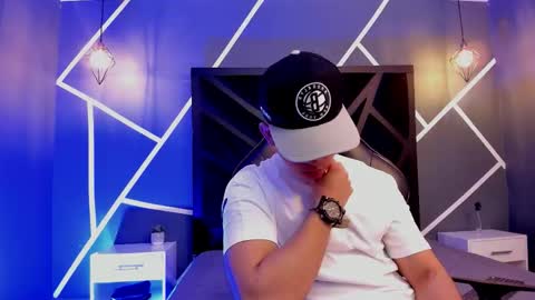 Eryon online show from October 11, 11:25 am