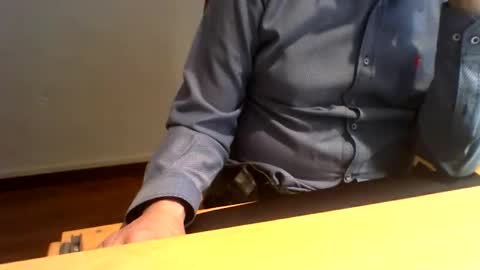 esclavo_hot online show from April 20, 5:15 pm