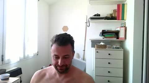 esibizionista 91 online show from May 20, 8:21 am