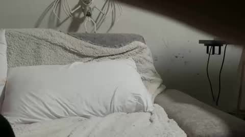 eskol212 online show from October 19, 3:55 am