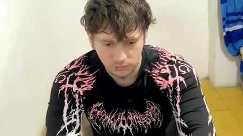 eskol212 online show from February 25, 4:02 am