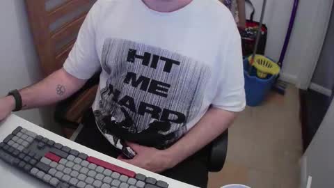 Morph online show from December 16, 9:33 pm