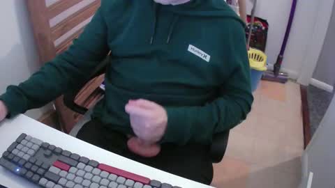 Morph online show from November 30, 9:39 pm