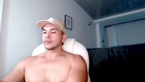 ESTEBAN online show from January 30, 11:13 pm