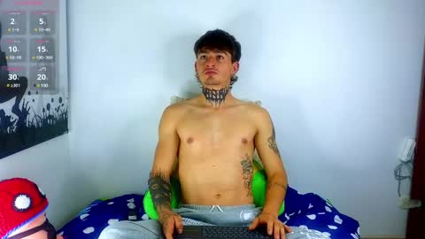 Snapshot of estebanchar_ chatting on February 24, 11:19 pm Esteban independent model online show from February 24, 11:19 pm