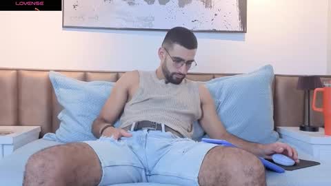 Ethan online show from March 19, 7:28 pm