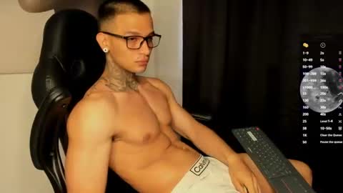 Ethan - Independent model online show from July 13, 8:22 pm