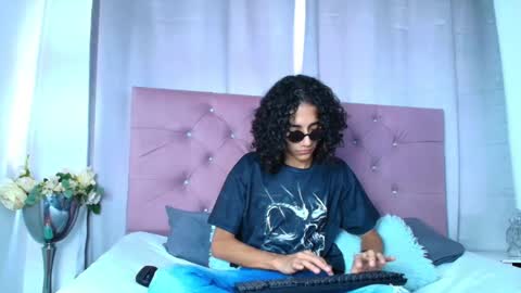 Snapshot of ethanblackwoodd chatting on September 29, 7:43 pm ethanblackwoodd online show from September 29, 7:43 pm