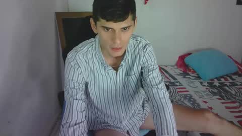 Snapshot of ethancoleeman chatting on January 18, 7:37 am EthanColeeman online show from January 18, 7:37 am