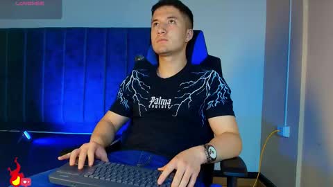 ethanconnor_ online show from October 12, 12:10 pm