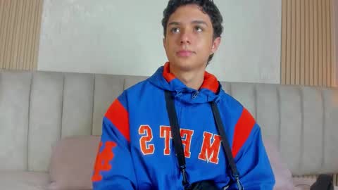 ethanlowell online show from February 1, 3:49 am