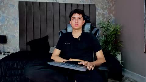 ethanlowell online show from October 9, 8:08 am