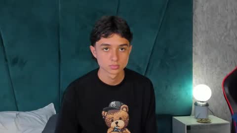 Snapshot of ethanlowell chatting on January 23, 7:51 pm ethanlowell online show from January 23, 7:51 pm