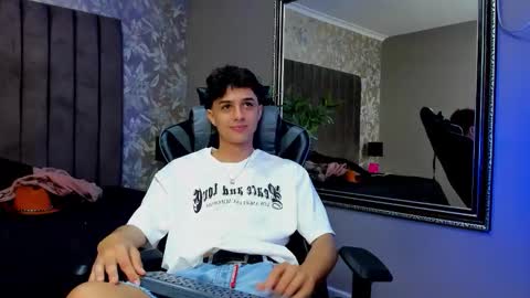 ethanlowell online show from October 13, 5:46 am