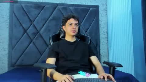 ethanlowell online show from April 7, 8:31 pm