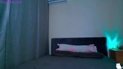eva_meow_eva online show from May 16, 9:13 pm