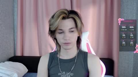 Snapshot of evan_reinhart chatting on October 3, 11:32 pm evan_reinhart online show from October 3, 11:32 pm