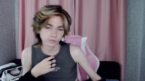 Snapshot of evan_reinhart chatting on October 2, 6:34 pm evan_reinhart online show from October 2, 6:34 pm