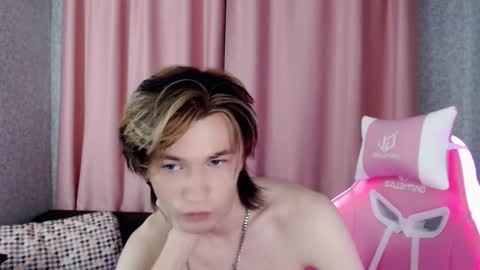Snapshot of evan_reinhart chatting on September 30, 8:56 pm evan_reinhart online show from September 30, 8:56 pm