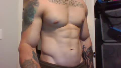 Snapshot of evancage chatting on September 13, 12:33 am evan cage online show from September 13, 12:33 am