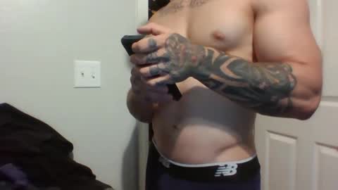 Snapshot of evancage chatting on October 9, 12:15 am evan cage online show from October 9, 12:15 am