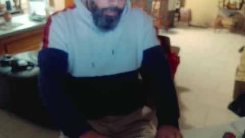 Gio online show from March 28, 7:03 pm