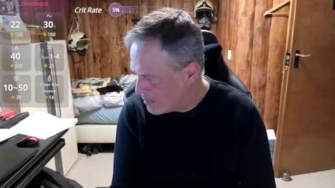 Snapshot of exibe1219 chatting on February 14, 1:18 pm exibe1219 online show from February 14, 1:18 pm
