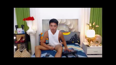 JOHNDAVE online show from February 25, 8:51 pm