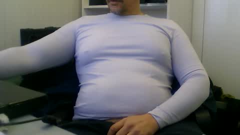 derssing online show from February 27, 8:37 am