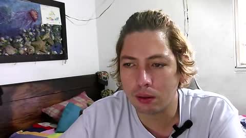 eyesgreenman online show from December 1, 3:15 pm