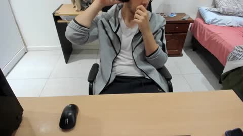 Snapshot of ezzeq chatting on October 6, 1:05 pm Ezzeq online show from October 6, 1:05 pm