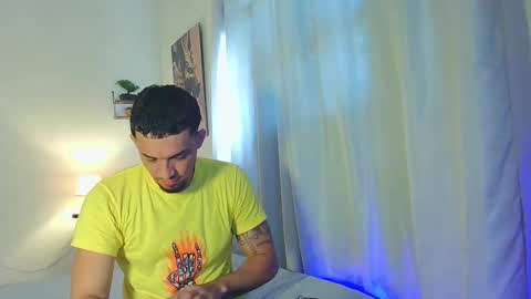 Snapshot of fabi_calde chatting on December 3, 2:38 pm fabi online show from December 3, 2:38 pm