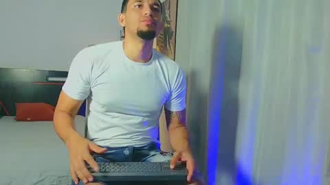 Snapshot of fabi_calde chatting on January 3, 1:25 pm fabi online show from January 3, 1:25 pm