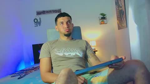 Snapshot of fabi_calde chatting on December 28, 2:44 pm fabi online show from December 28, 2:44 pm